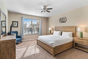 Vista Cay by Orlando Resort Rentals on Universal Boulevard