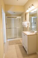 Vista Cay by Orlando Resort Rentals on Universal Boulevard