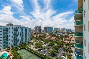 Ocean Reserve Luxury Condos Across from Sunny Isles Beach