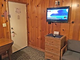 Park Motel and Cabins