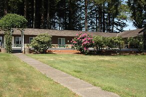 Park Motel and Cabins