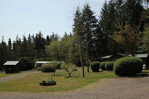 Park Motel and Cabins