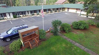 Park Motel and Cabins