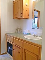 Park Motel and Cabins