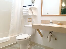 Park Motel and Cabins