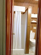 Park Motel and Cabins