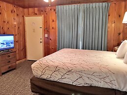 Park Motel and Cabins