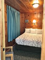 Park Motel and Cabins