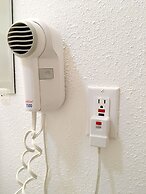 Park Motel and Cabins