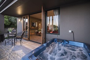 The Flying Trout Boutique Lodge