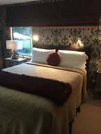 The Flying Trout Boutique Lodge