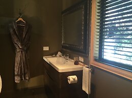 The Flying Trout Boutique Lodge