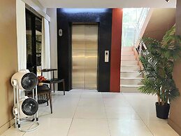 Travelbee Business Inn