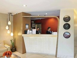 Travelbee Business Inn