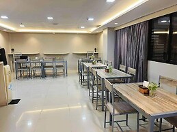 Travelbee Business Inn