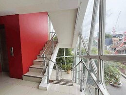 Travelbee Business Inn