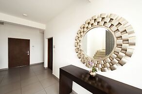 The Beach Apartments