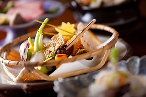 Yufuin Kutsurogi no Yado Nanakawa