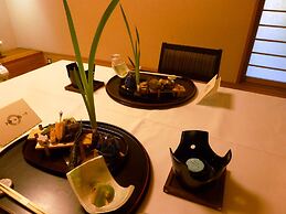 Yufuin Kutsurogi no Yado Nanakawa