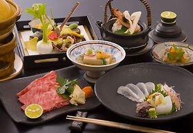 Yufuin Kutsurogi no Yado Nanakawa