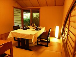 Yufuin Kutsurogi no Yado Nanakawa