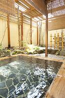 Yufuin Kutsurogi no Yado Nanakawa