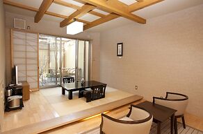 Yufuin Kutsurogi no Yado Nanakawa