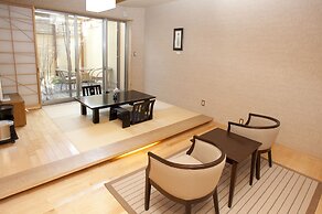 Yufuin Kutsurogi no Yado Nanakawa