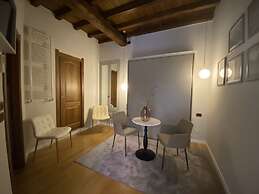 Condotti Rooms