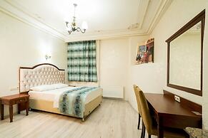 Atam Suites & Apart