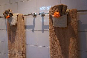 Cariñas Studio Apartments