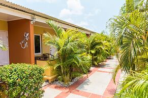 Cariñas Studio Apartments