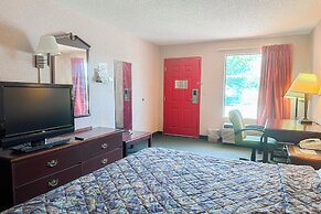 OYO Hotel East Macon I-75