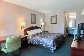 OYO Hotel East Macon I-75