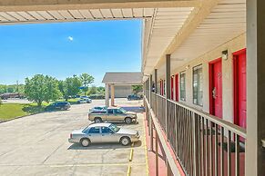 OYO Hotel East Macon I-75