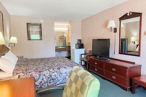 OYO Hotel East Macon I-75