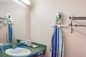 OYO Hotel East Macon I-75