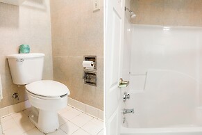 OYO Hotel East Macon I-75