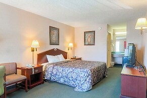 OYO Hotel East Macon I-75