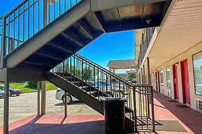 OYO Hotel East Macon I-75