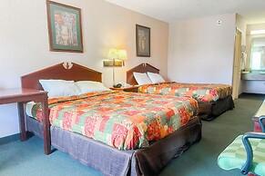 OYO Hotel East Macon I-75