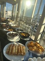 Pera Arya Hotel
