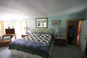 Sunny Rock B&B Haliburton