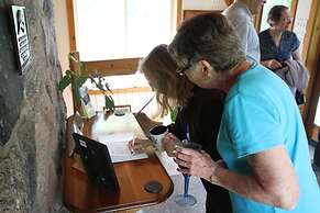 Sunny Rock B&B Haliburton