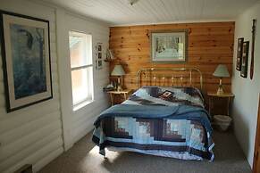 Sunny Rock B&B Haliburton