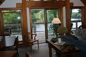 Sunny Rock B&B Haliburton