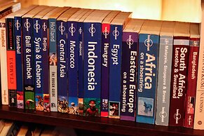 No11 Hotel & Apartments