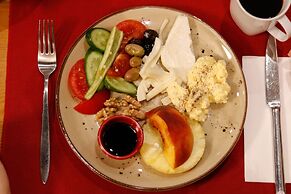 No11 Hotel & Apartments