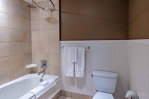 The Inn at Cobble Beach