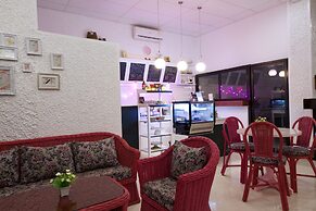 Ala Amid Bed & Breakfast